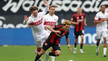 Eintracht Frankfurt vs VfB Stuttgart (20:30 – 16/05) | Xem lại trận đấu